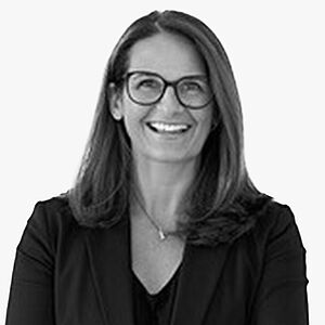 [Translate to Deutsch (Schweiz):] Portraitbild des Referenten in schwarz-weiß, Verena Faden