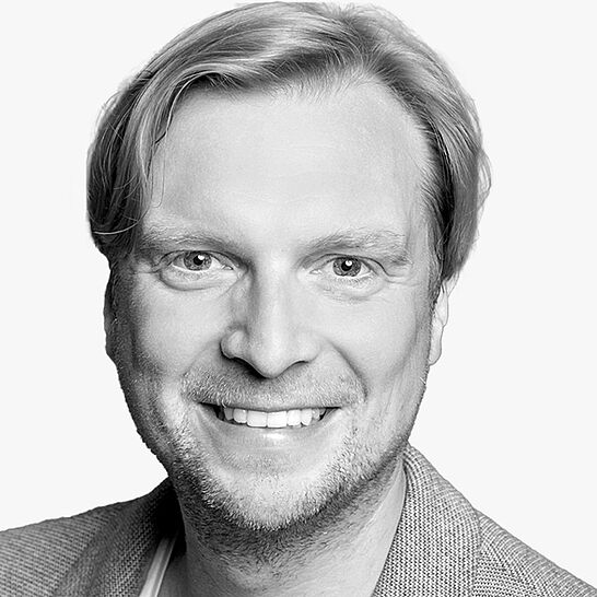 [Translate to Deutsch (Schweiz):] Portraitbild des Referenten in schwarz-weiß, Dr. Alexander Volkmann