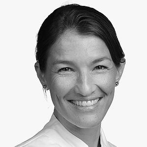 [Translate to Deutsch (Schweiz):] Oberärtzin für Oralchirugie