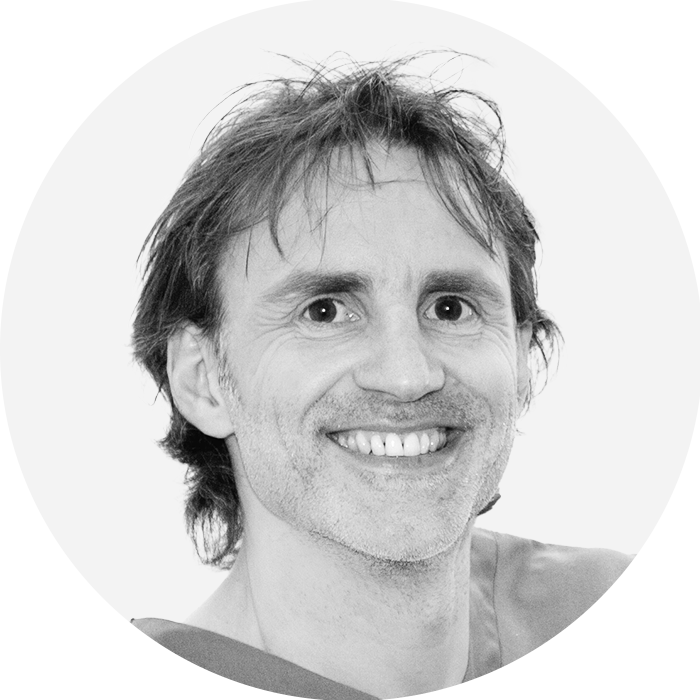 Portraitbild des Referenten in schwarz-weiß, Dr. Stimmelmayr